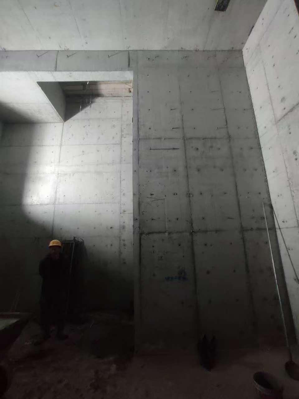 贺州墙上开槽钢筋断了有影响吗